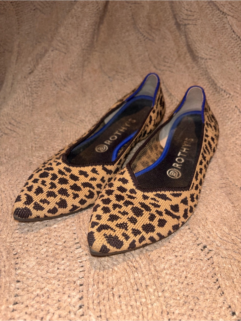 Rothy’s The Point Leopard Print Flats Blue Trim Women’s Size 9 US